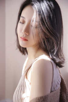 开车下面流污水的视频